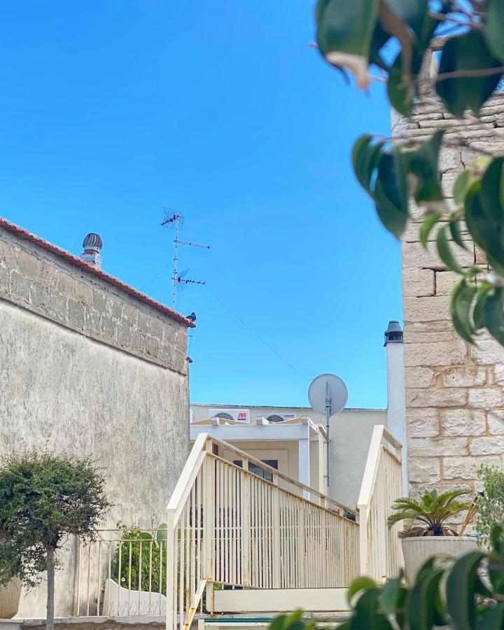 Palazzo Morola XIV Century Giovinazzo Exterior foto