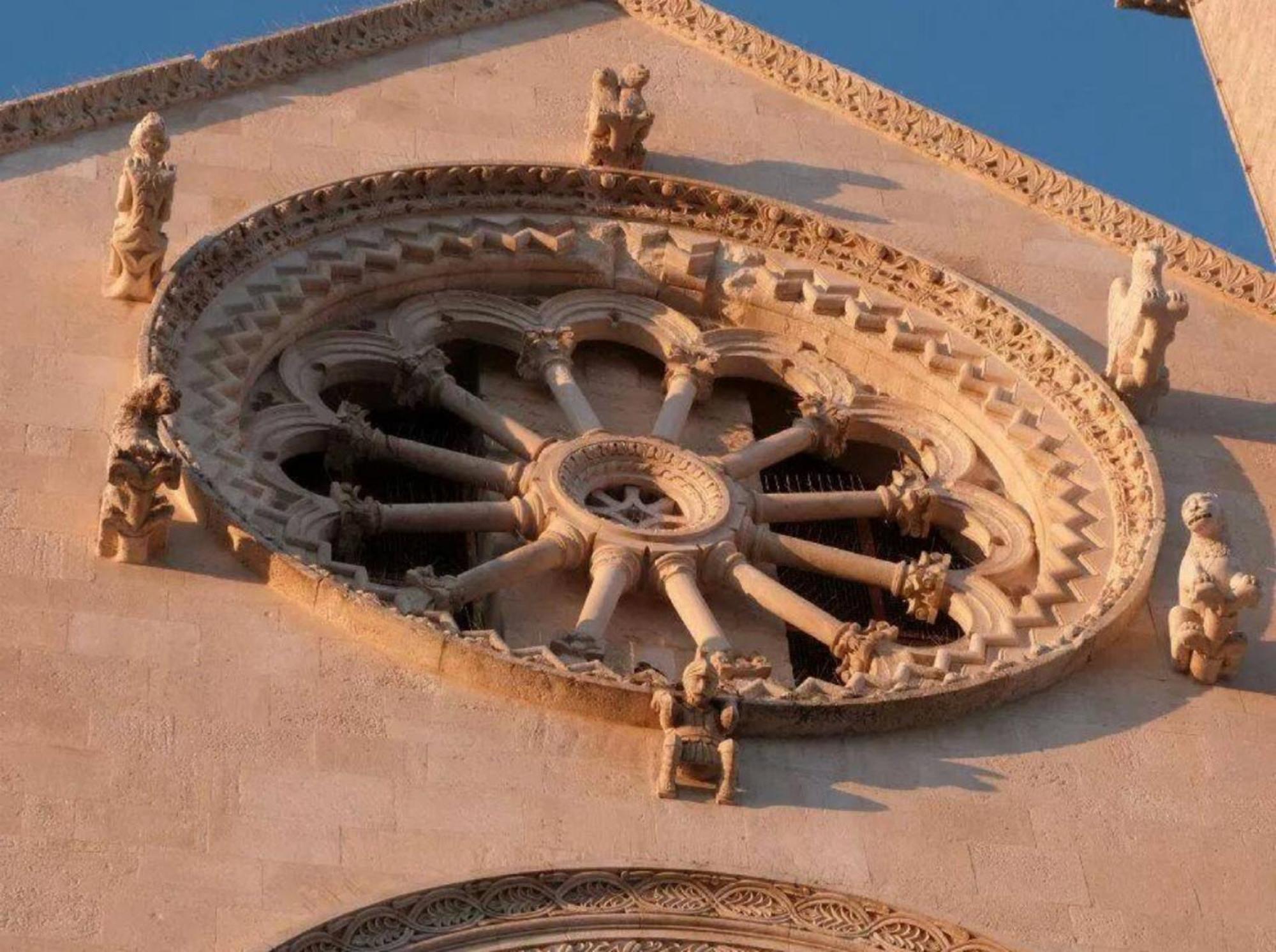 Palazzo Morola XIV Century Giovinazzo Exterior foto