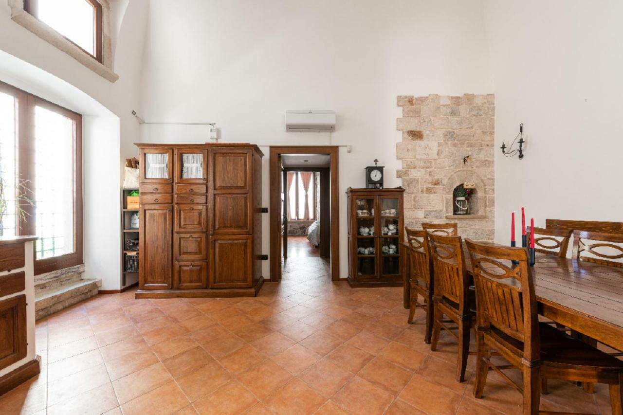 Palazzo Morola XIV Century Giovinazzo Exterior foto